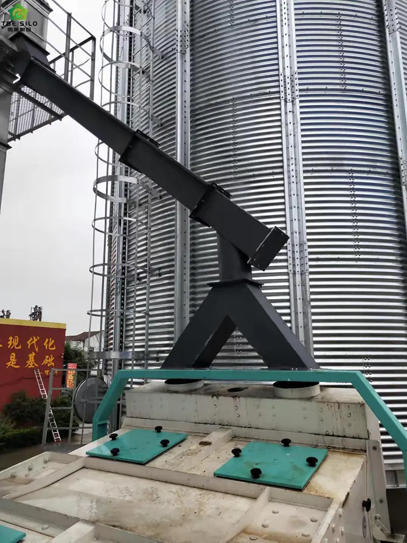 大型平底钢板仓建设中 大型平底钢板仓建设中